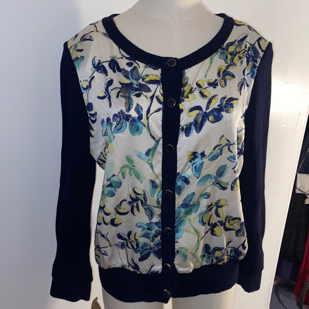 St john sweater size mediun